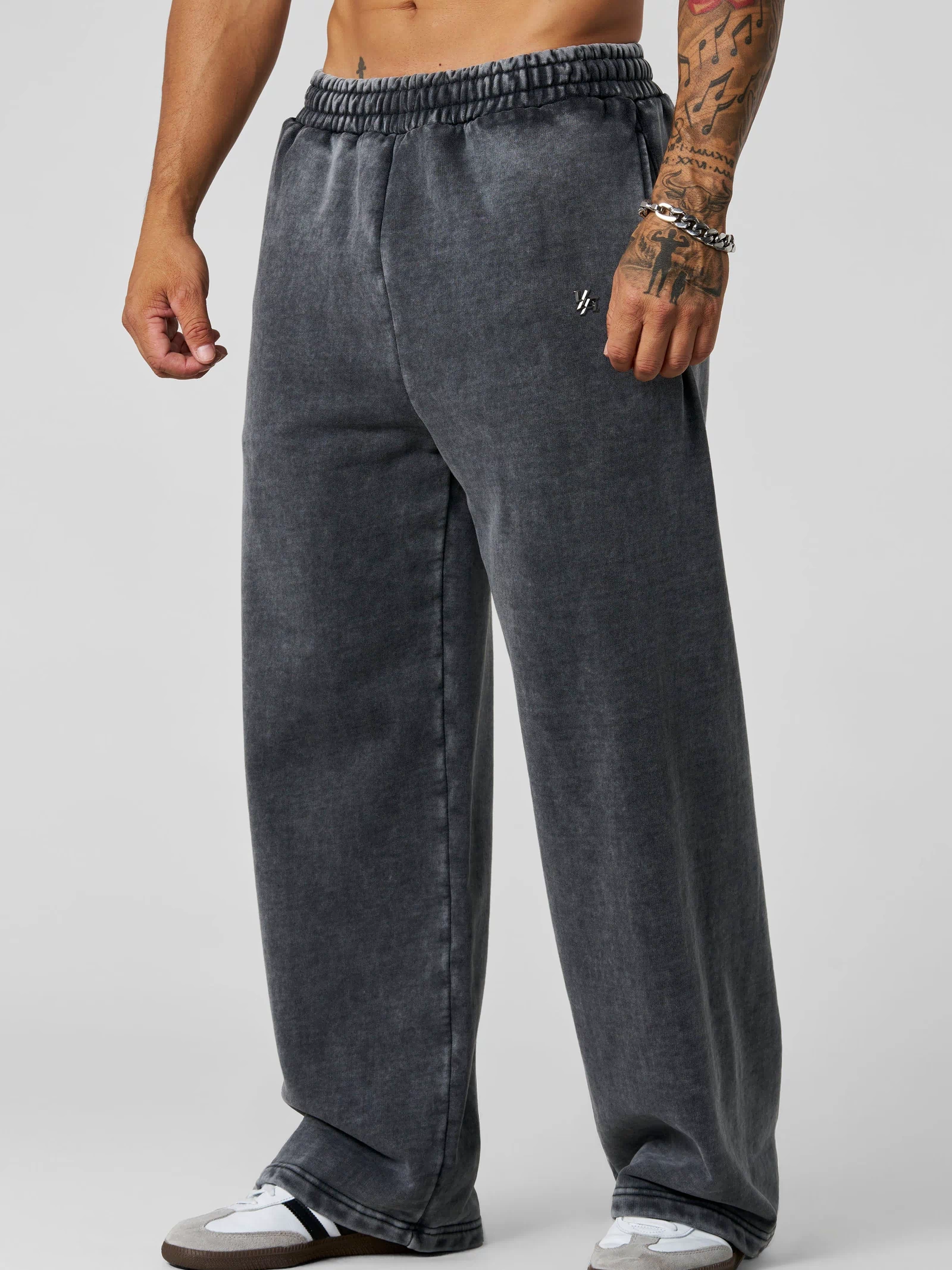 2067 - Elevated Essentials - Baggy Sweats