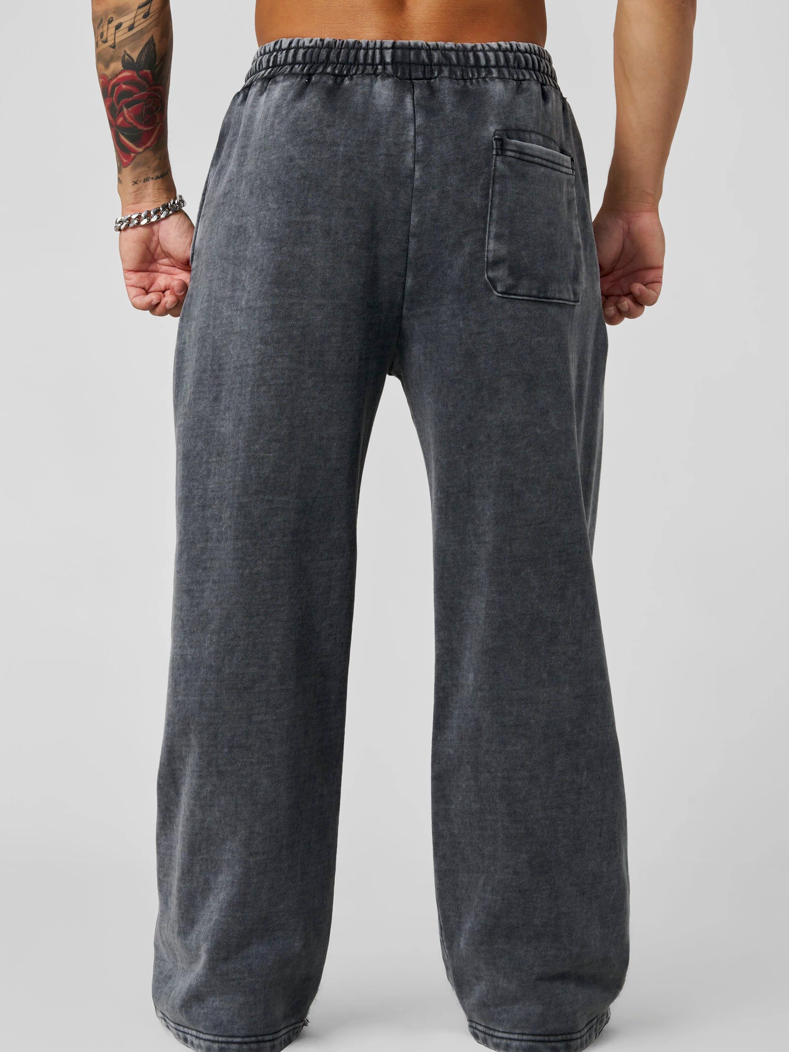 2067 - Elevated Essentials - Baggy Sweats - Baggy sweats in heavyweight cotton with relaxed silhouette, structured drape, soft feel, and subtle 'Elevated' detailing in colour Grey Wash.