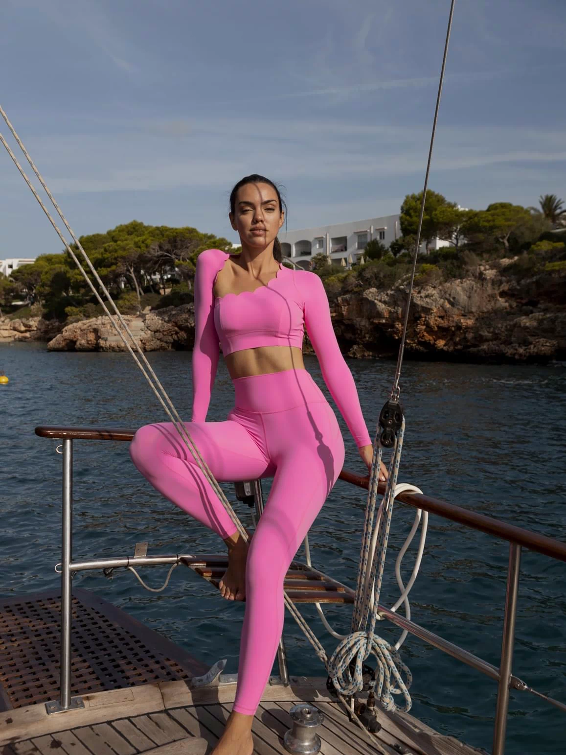Asymmetrical Long Sleeve Crop Top - WISKIIWS317pinkhollywoodS