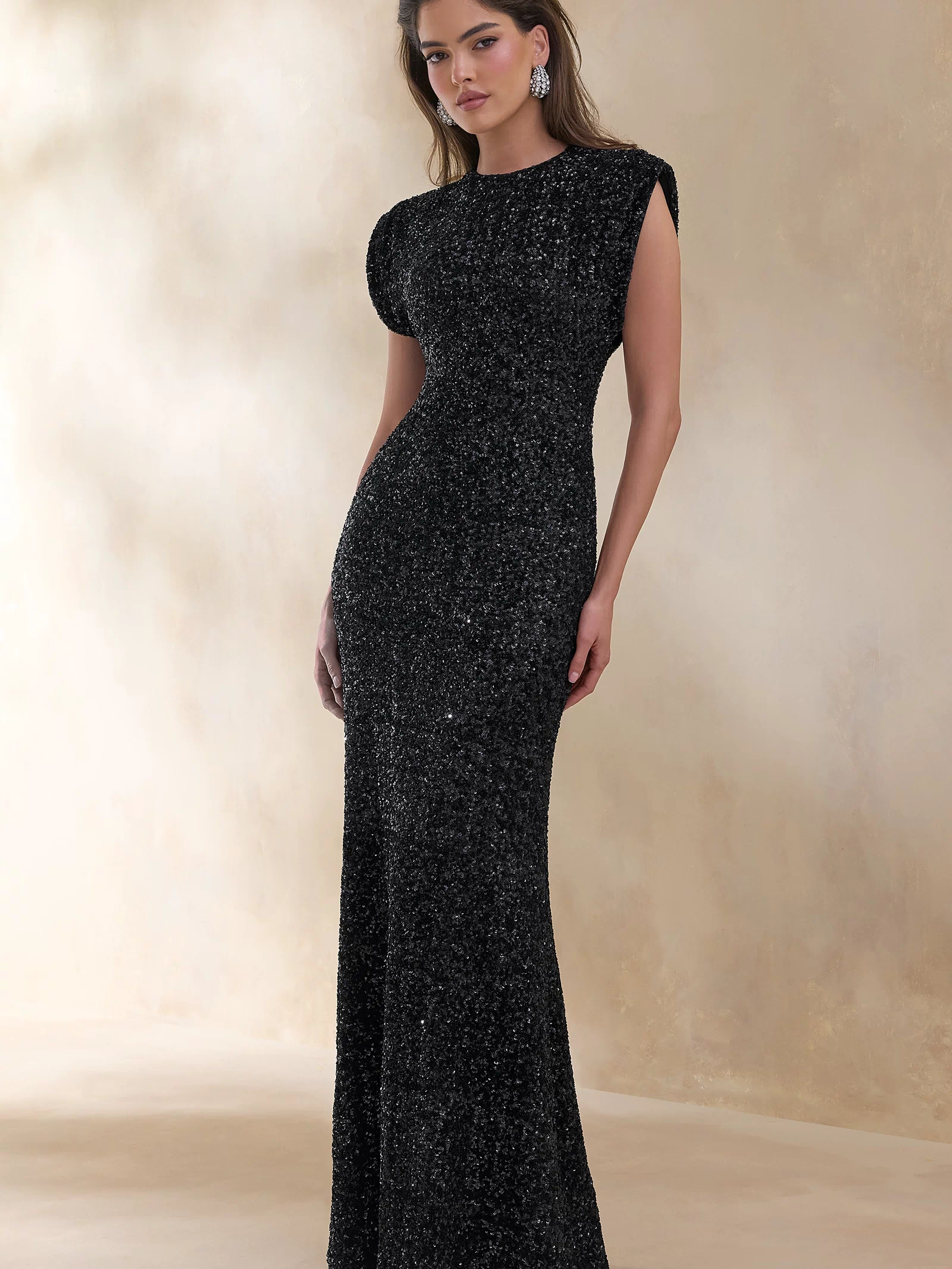 ECM_HR_CL136685002 Aurah | Black Sequin Crew-Neck Maxi Dress With Cap Sleeves 2.jpg