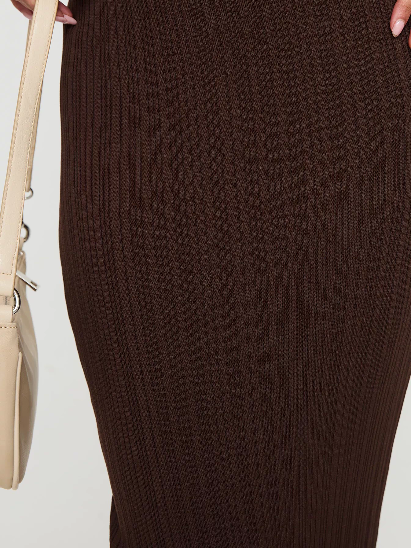 Matching set Ribbed material, high neckline, asymmetric hem, elasticated waist Good stretch, unlined