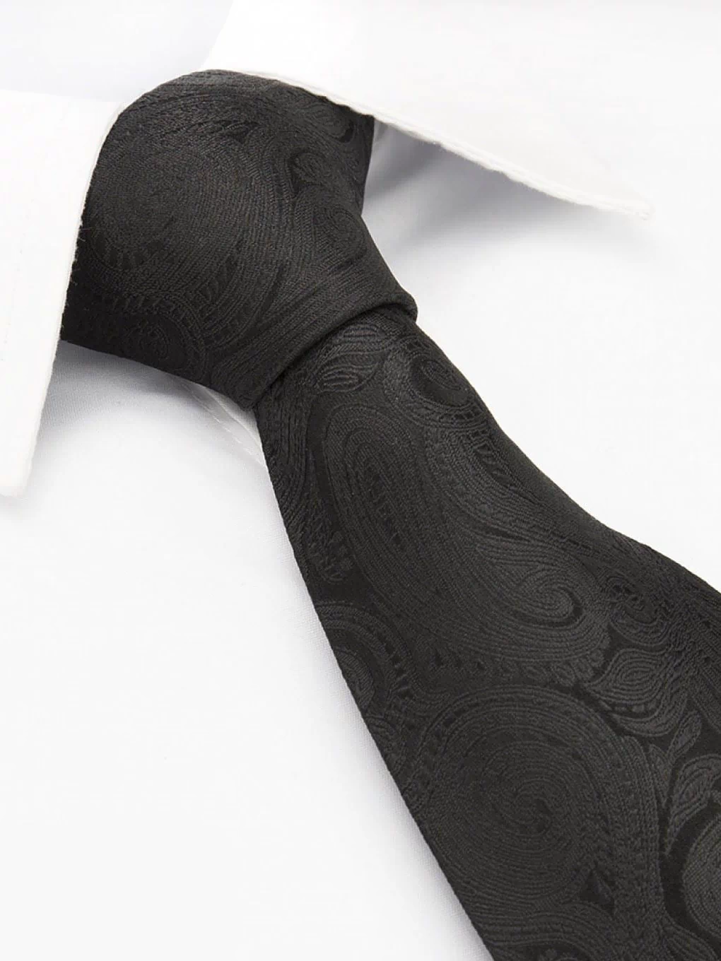 Black Paisley Woven Silk Tie