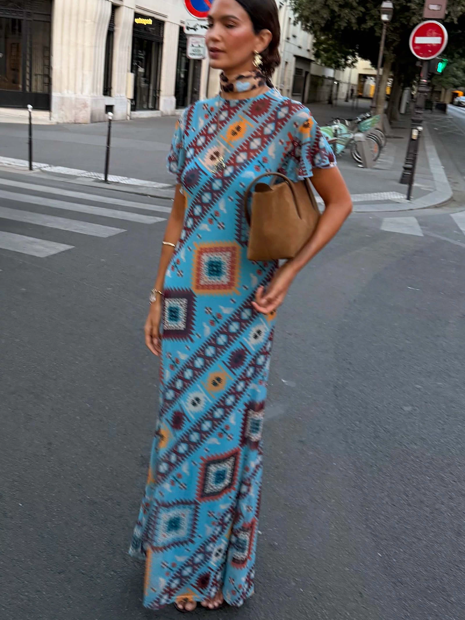 caption_Model is 5ft7” and wears UK size 10/ US 6 