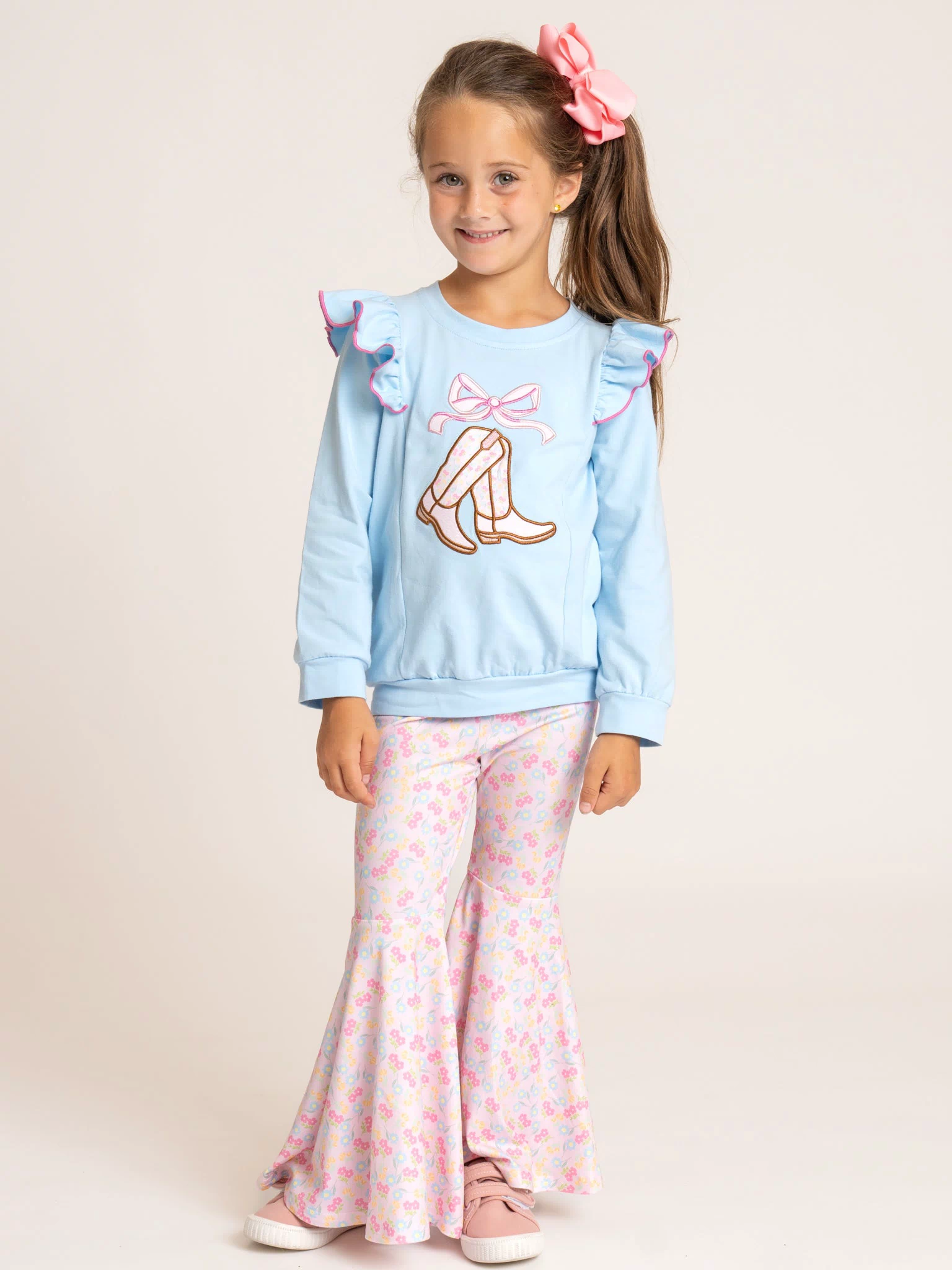 Boots & Bows Floral Bell-Bottom Outfit