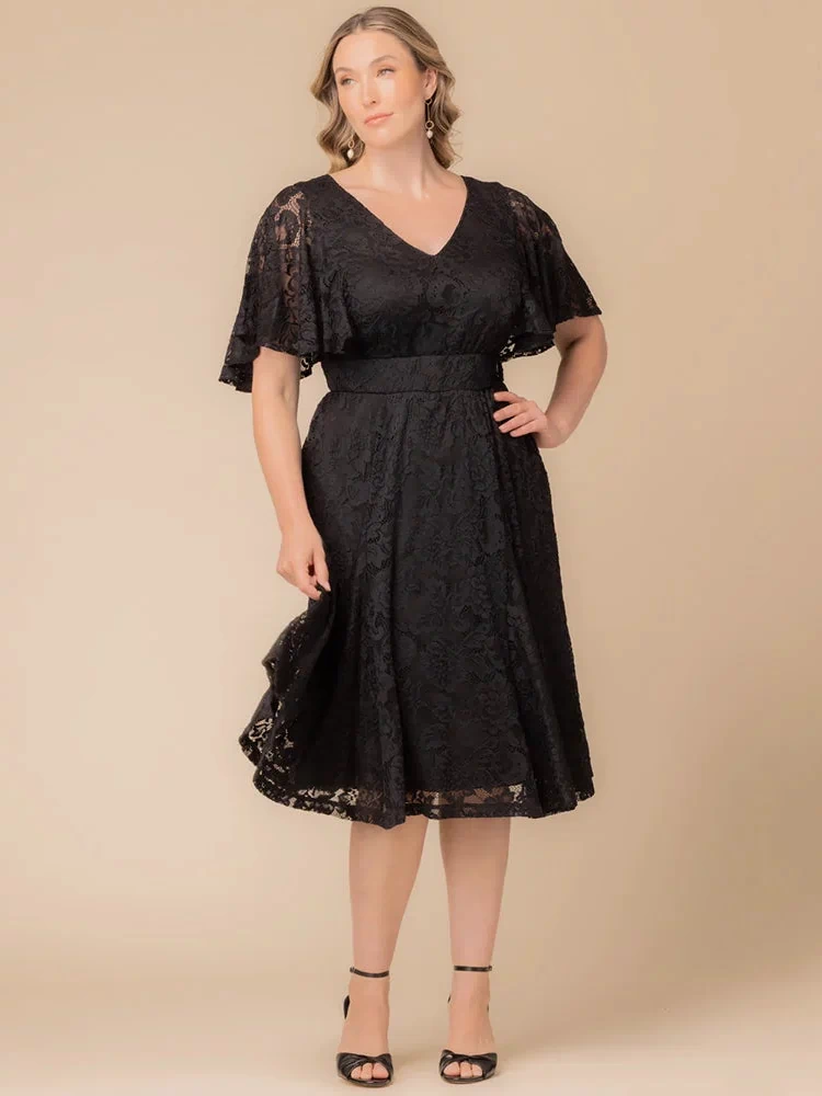 Camille Lace Cocktail Dress in Onyx