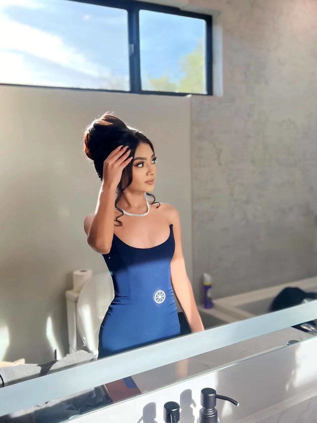 Celine Gown - Navy - SHOPJAUS - JAUS