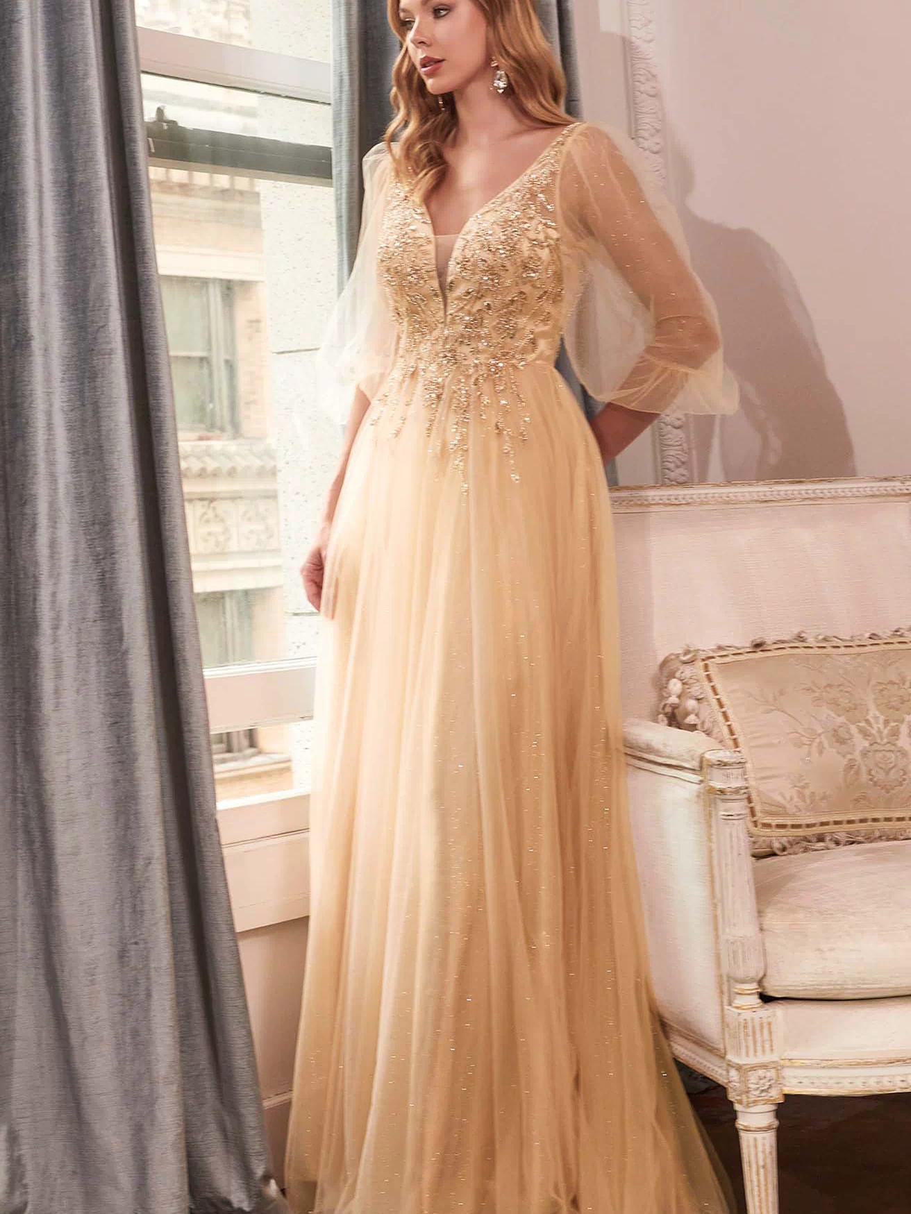 Cinderella Divine CD0182 Champagne