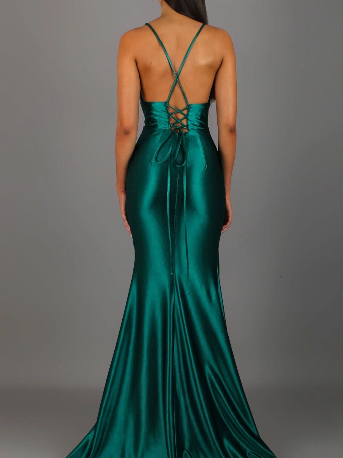 Classic - Emerald Green formal dress | Satin V neckline, backless Fitted Mermaid Gown with Slit - STUDIO MINC