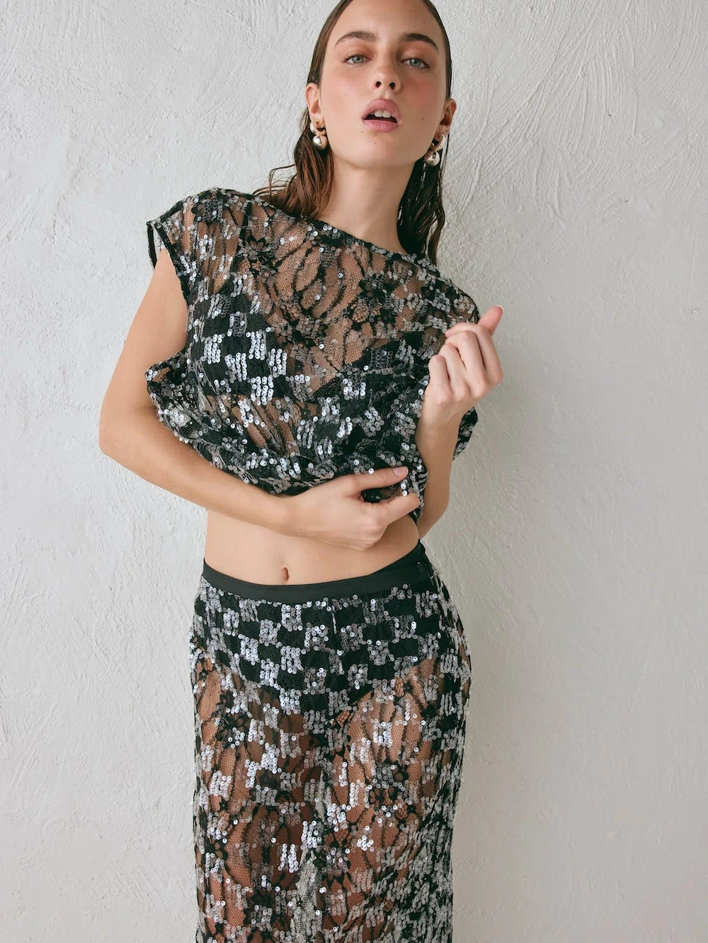 Devyn Sequin Midi Skirt Black