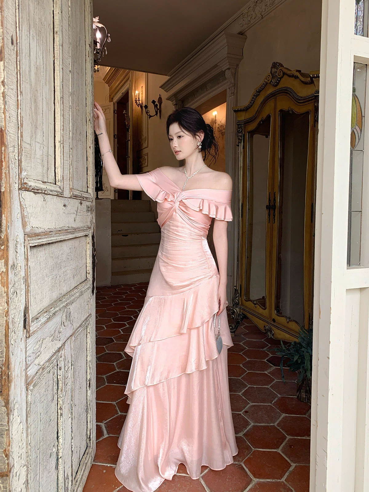 https://www.beautydressy.com/collections/wine-red-prom-dresses/products/wine-red-mermaid-straps-satin-long-formal-dress-wine-red-satin-prom-dress
