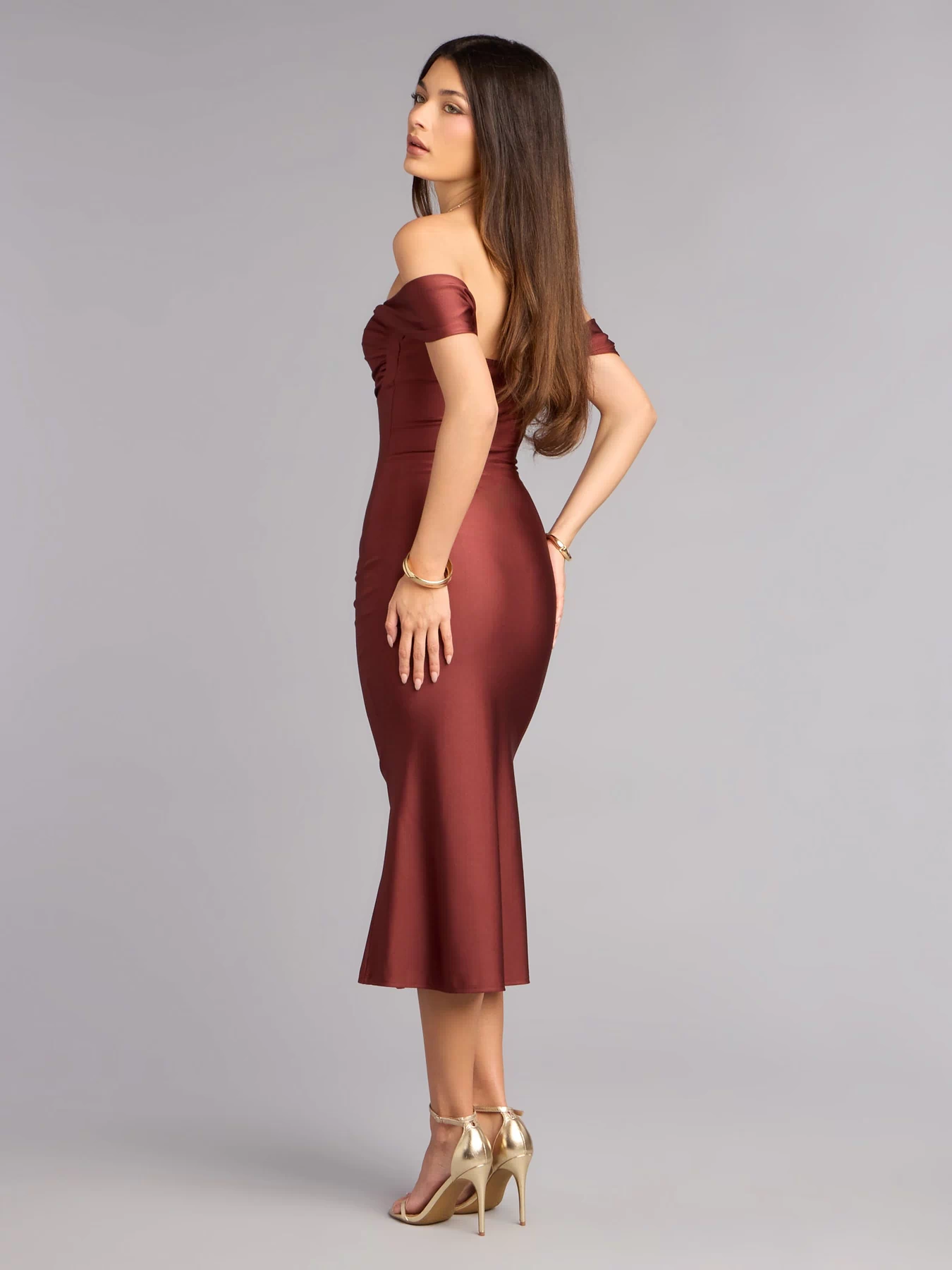Style a midi dress like Exceptional Off-The-Shoulder Flared Midi Dress in brown with a balanced silhouette, comfortable fit, and versatile design for any occasion.