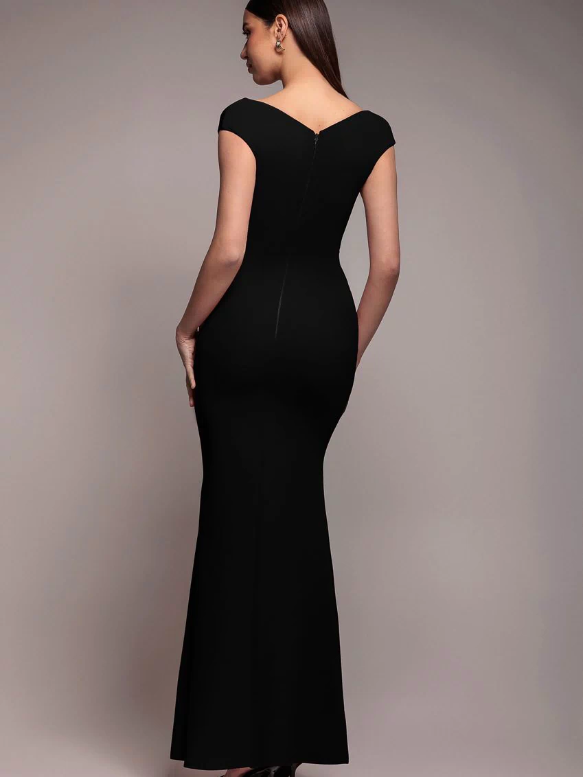 Bardot Pleated Maxi Dress - Black DR1092