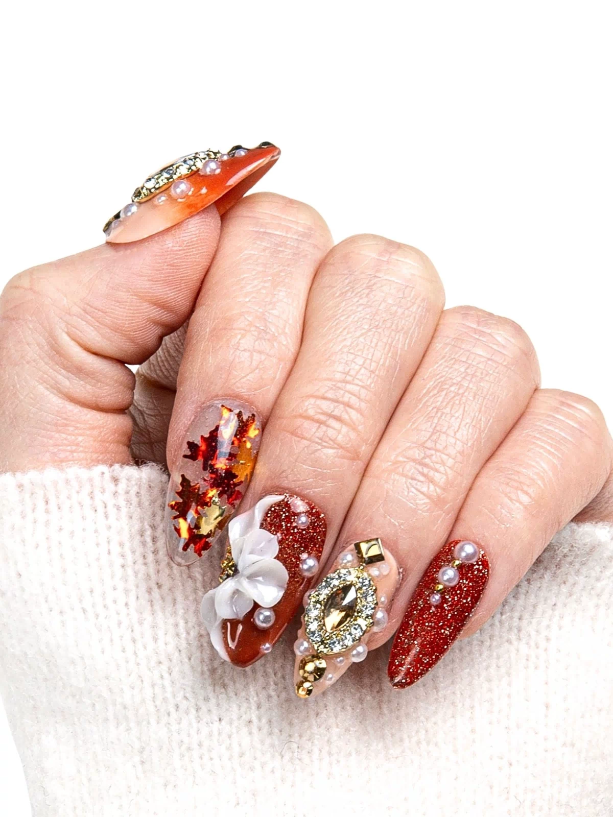 Golden Cascade Handmade Nails H343