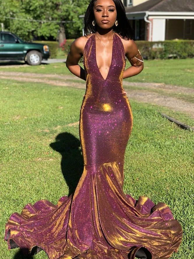 Halter Chic V-neck Sparkle Prom Dresses Fit and Flare Sleeveless Elegant Evening Gowns-Ballbella