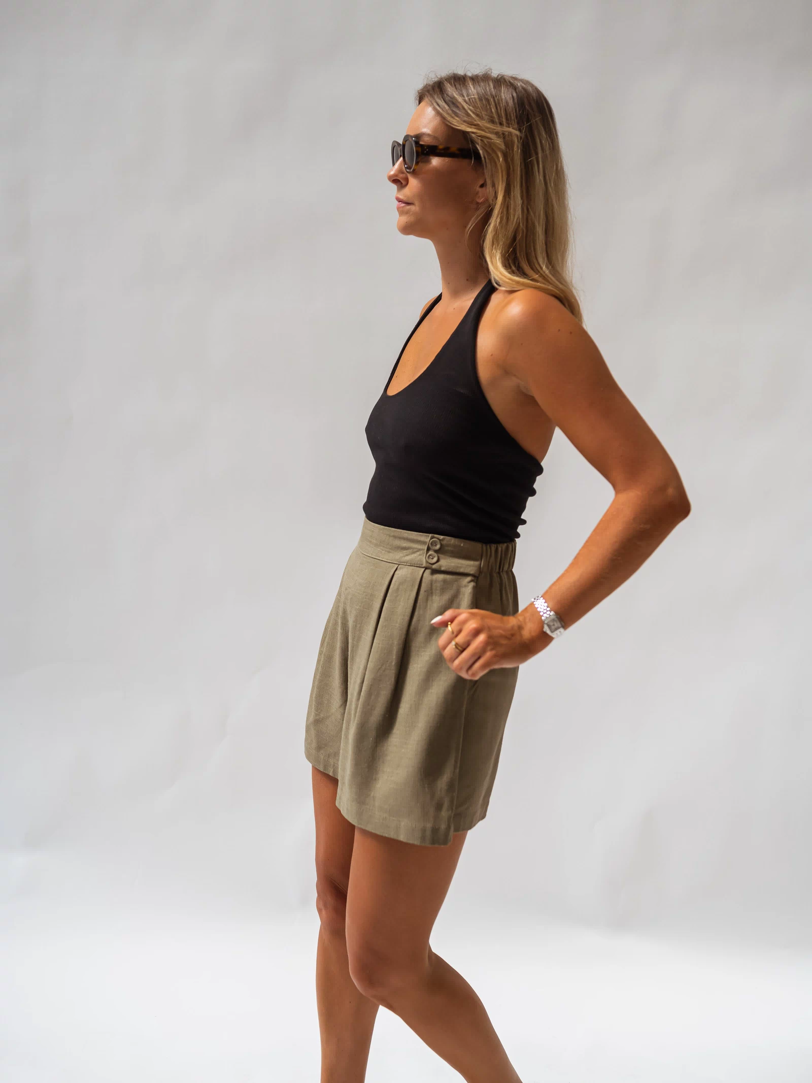 Khaki Lison Shorts polished relaxed summer styling