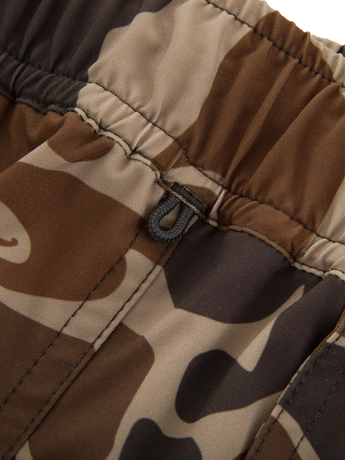 Elastic waistband and draw-cord loop of Americana Lake Shore Dock Short, designed for water activities with lightweight, DWR-treated fabric for comfort and functionality.