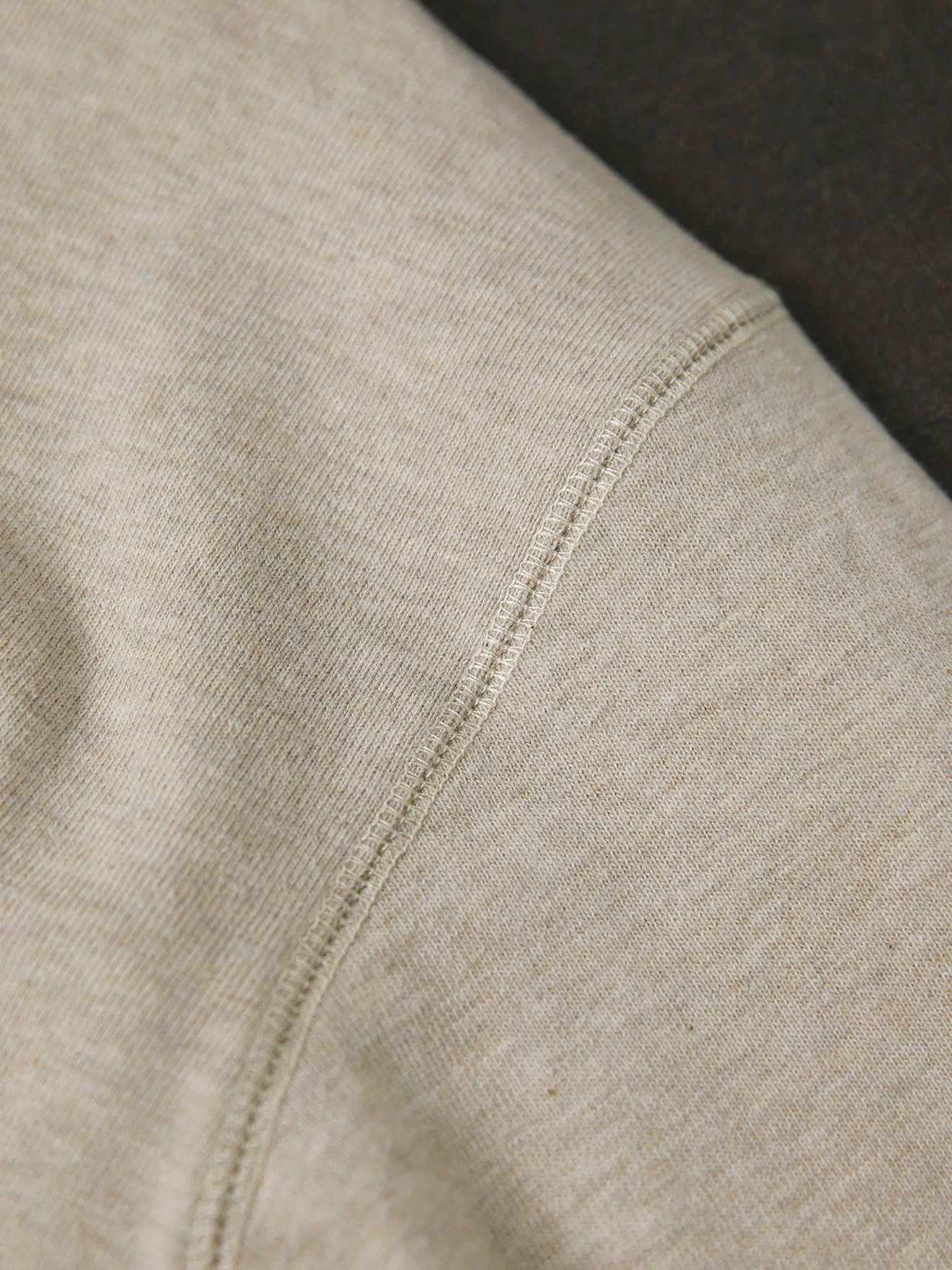 Oatmeal long-sleeve cotton t-shirt with stitched side seam detail
