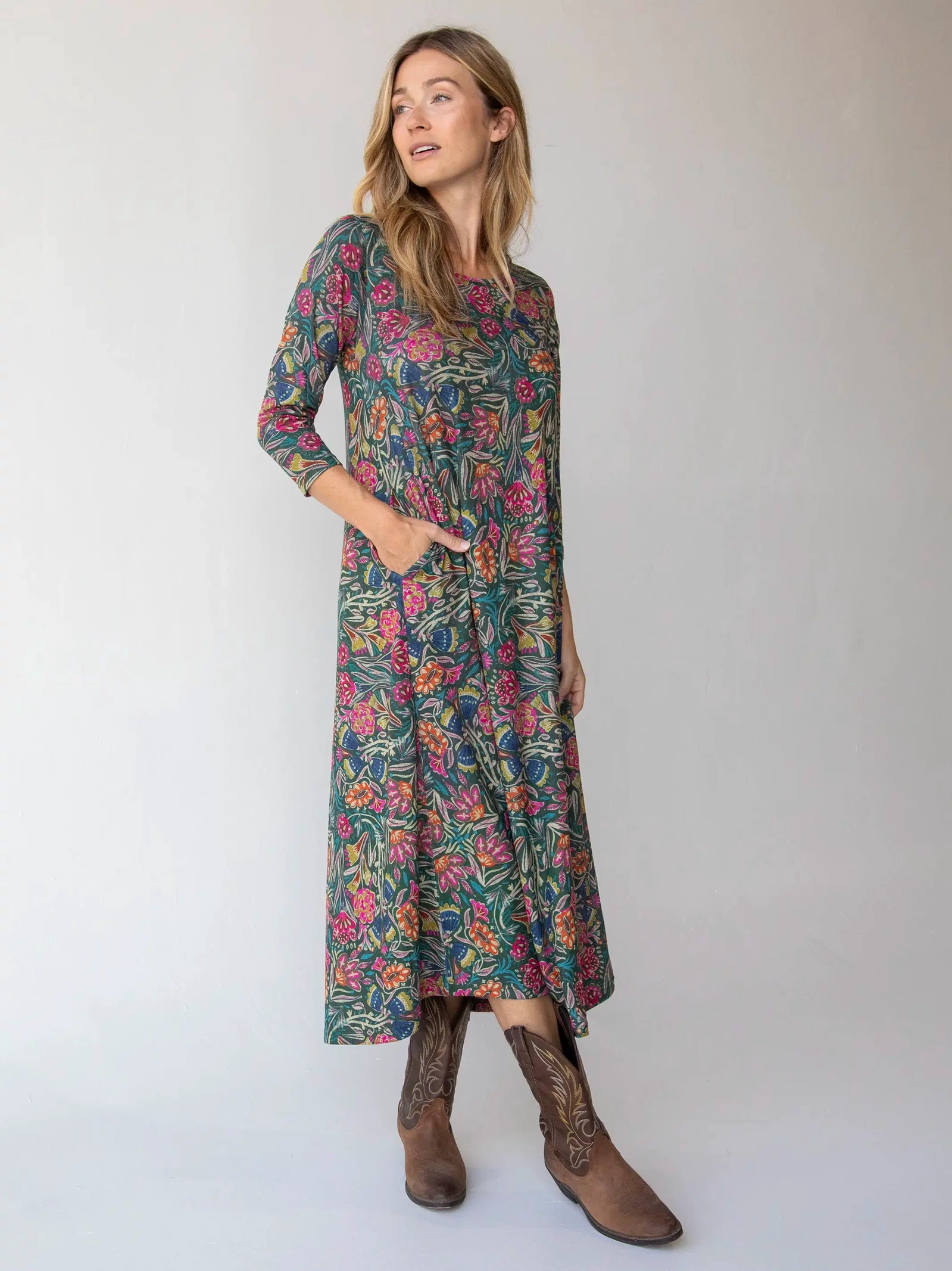 Lottie Sweater Knit Maxi Dress - Green Painterly Vines-view 5