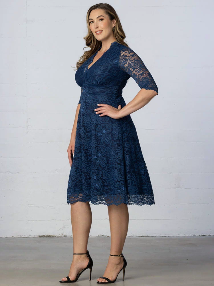 Mademoiselle Lace Cocktail Dress in Navy