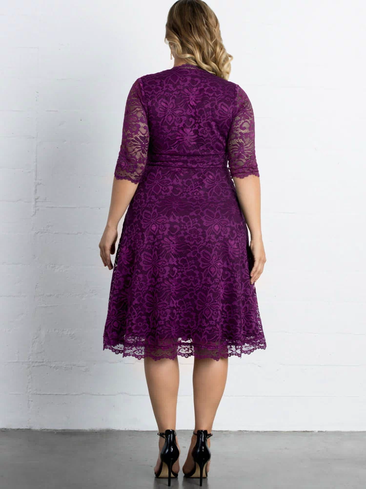 Mademoiselle Lace Cocktail Dress in Berry Bliss