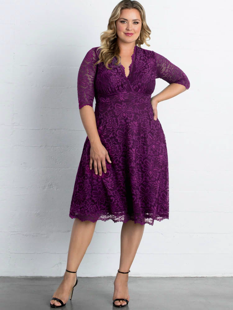 Mademoiselle Lace Cocktail Dress in Berry Bliss