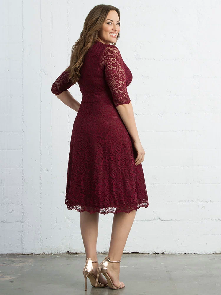 Mademoiselle Lace Cocktail Dress in Pinot Noir