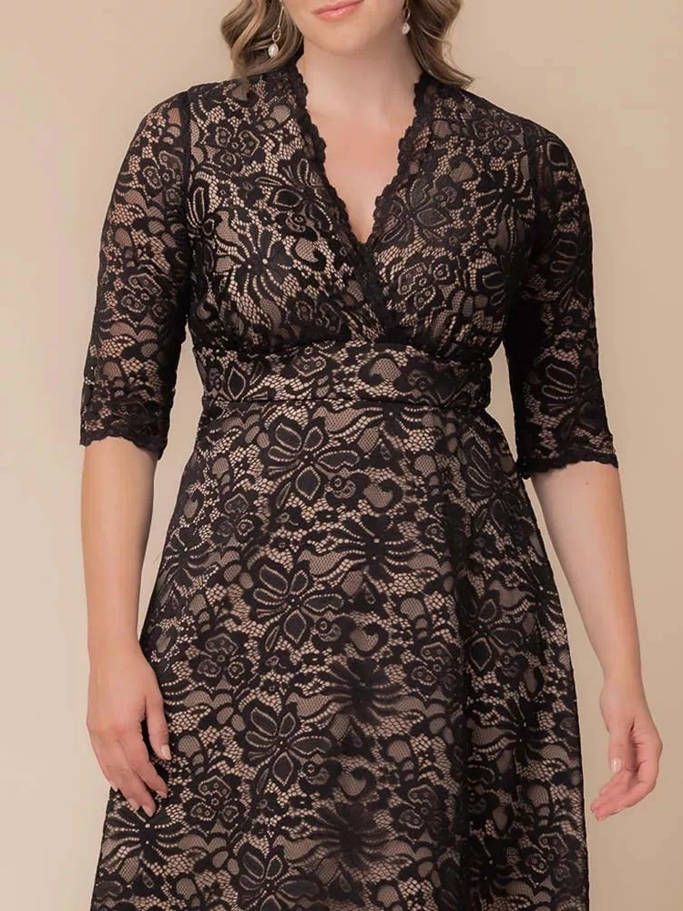 Mademoiselle Lace Cocktail Dress in Black and Nude