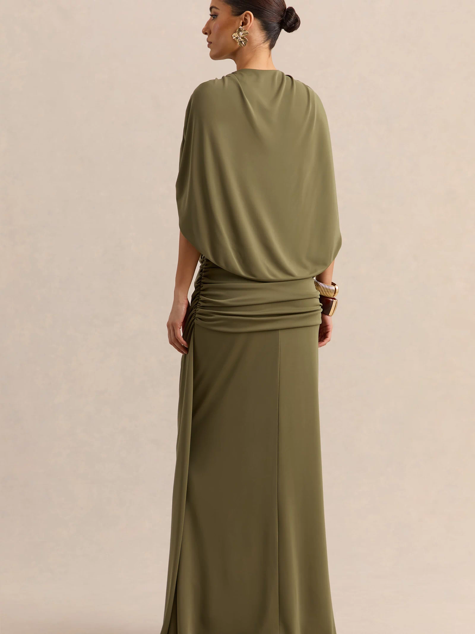 ECM_HR_CL137870031-Marisea-Green-Plunge-Neck-Maxi-Dress-With-Cape-Sleeves_02.jpg