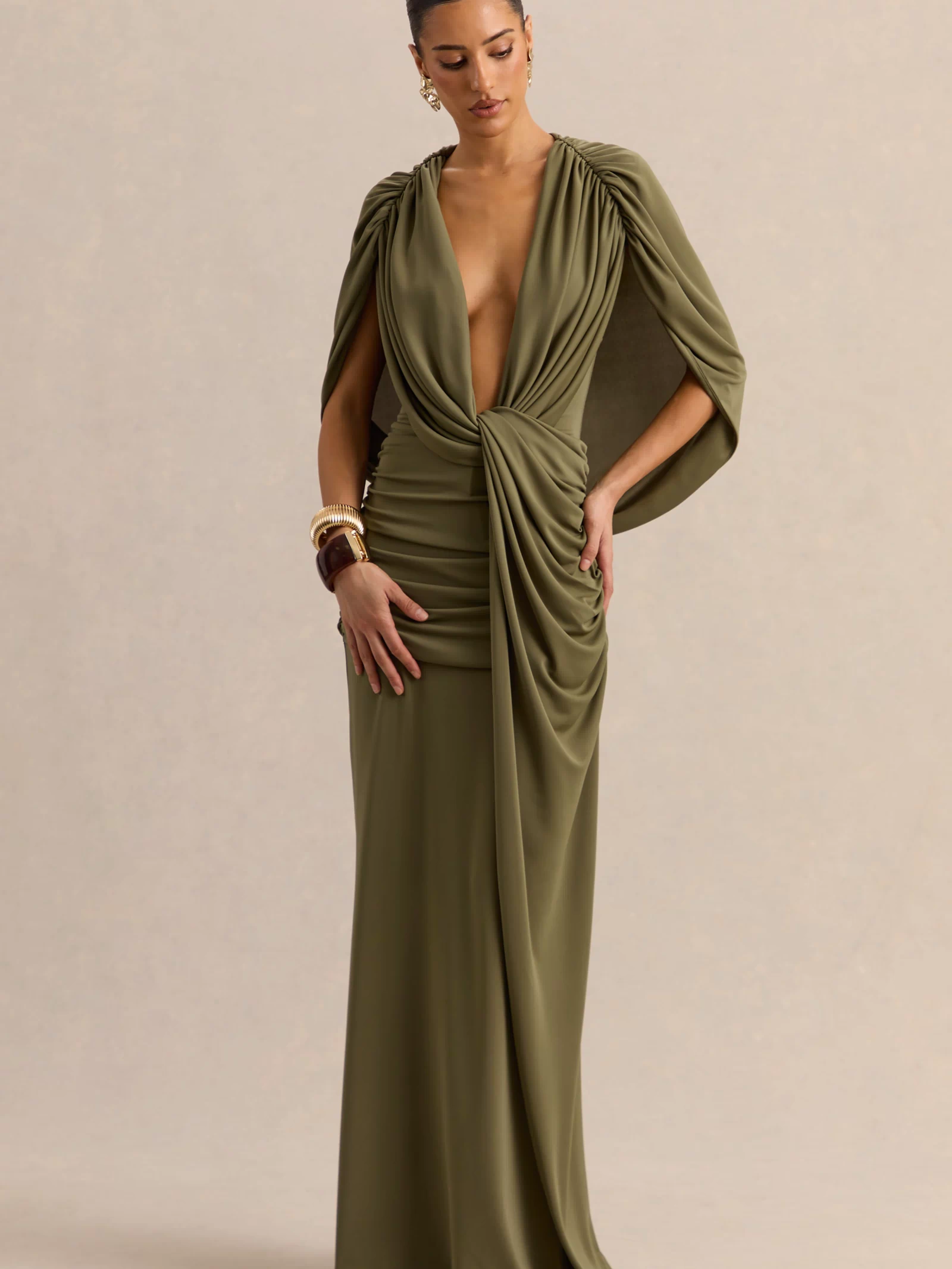 ECM_HR_CL137870031-Marisea-Green-Plunge-Neck-Maxi-Dress-With-Cape-Sleeves_01.jpg