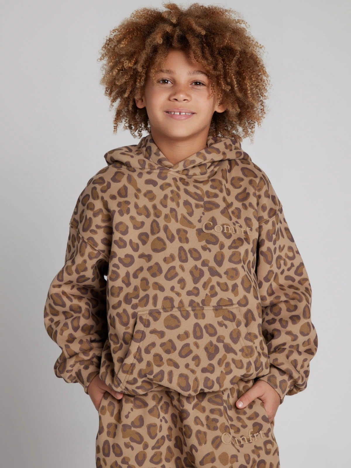 Brown Leopard / Logan