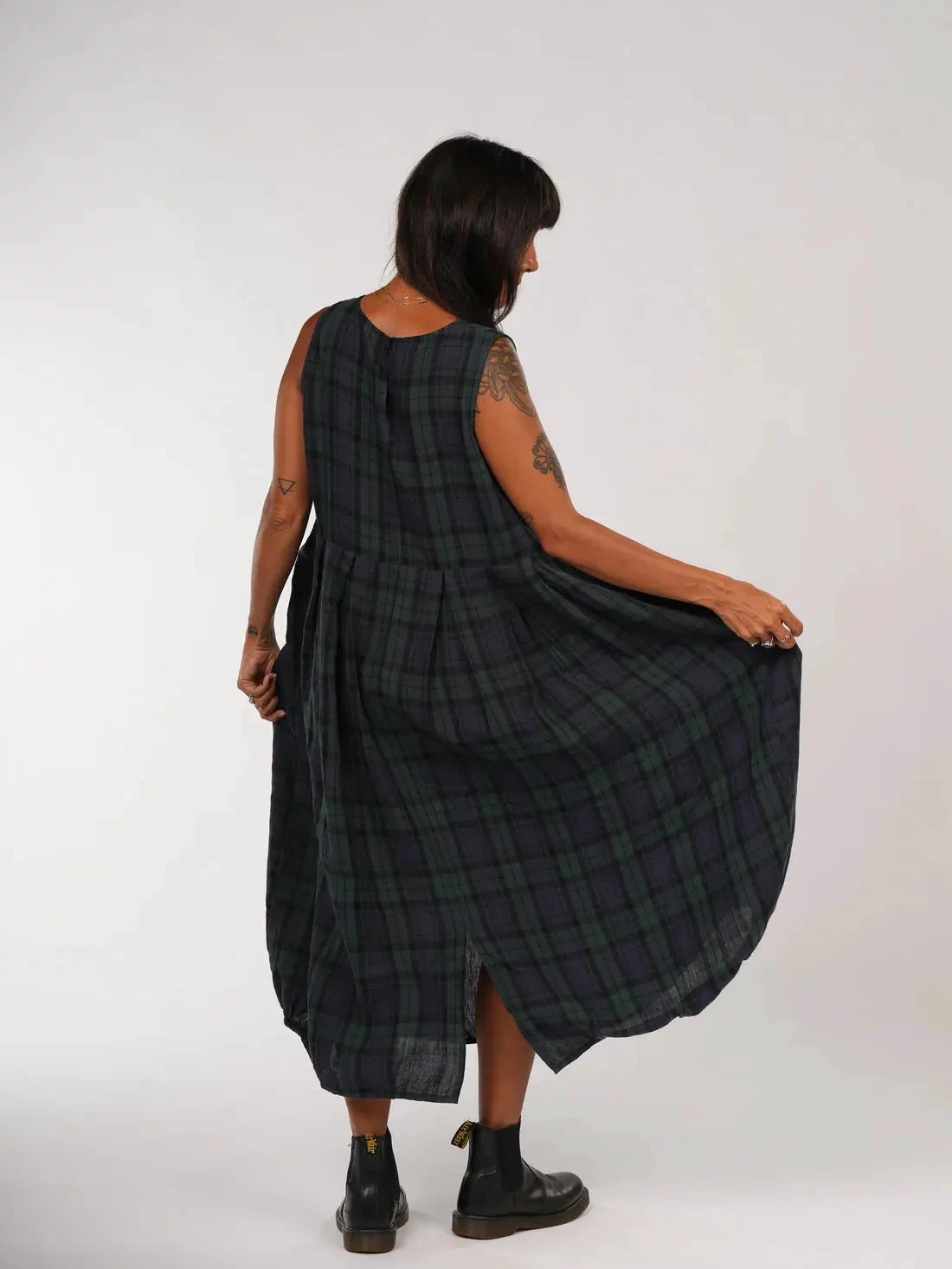 Montaigne Sartene Tartan French Linen Dress - Stay Wild Collective  Dress
