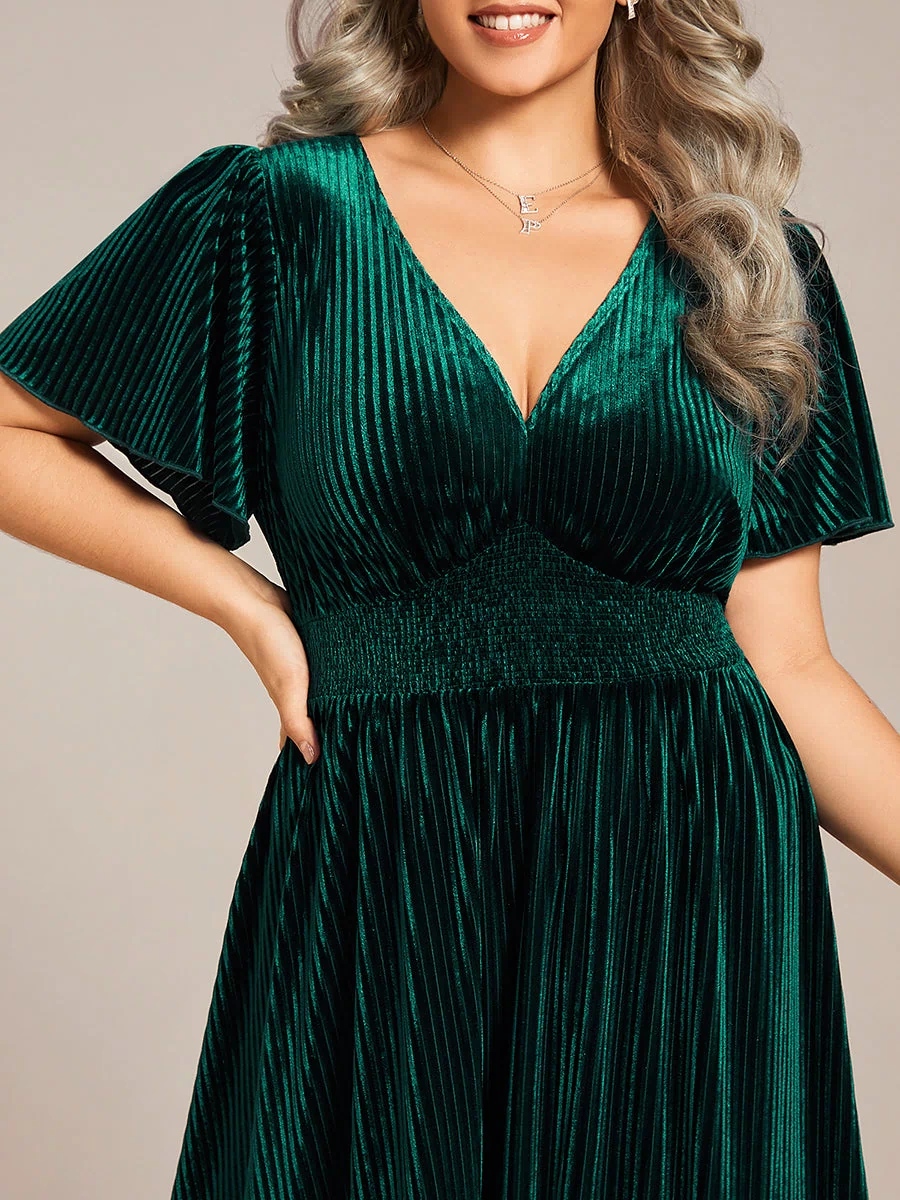 Plus Size A-line V-Neck Short Sleeve Velvet Wedding Guest Dress #color_Dark Green
