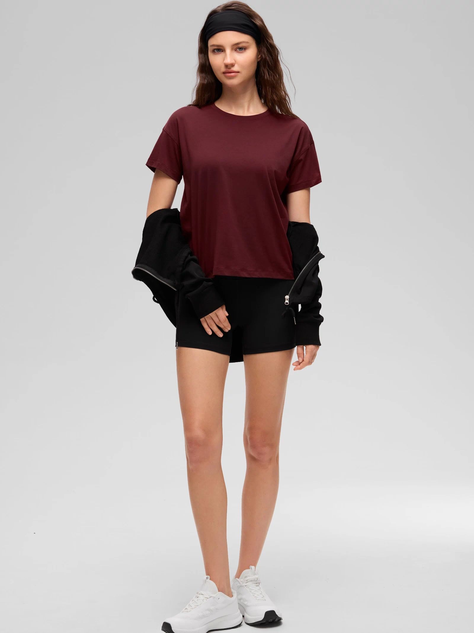 CRZ YOGA Women's Yoga Loose Fit Shirt Pima Cotton Short Sleeves Red Merlot @model_info:Kerr