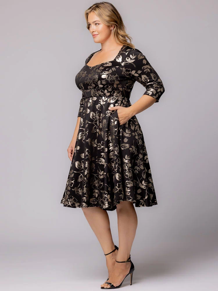 Royal Sweetheart Cocktail Dress in Gilded Noir