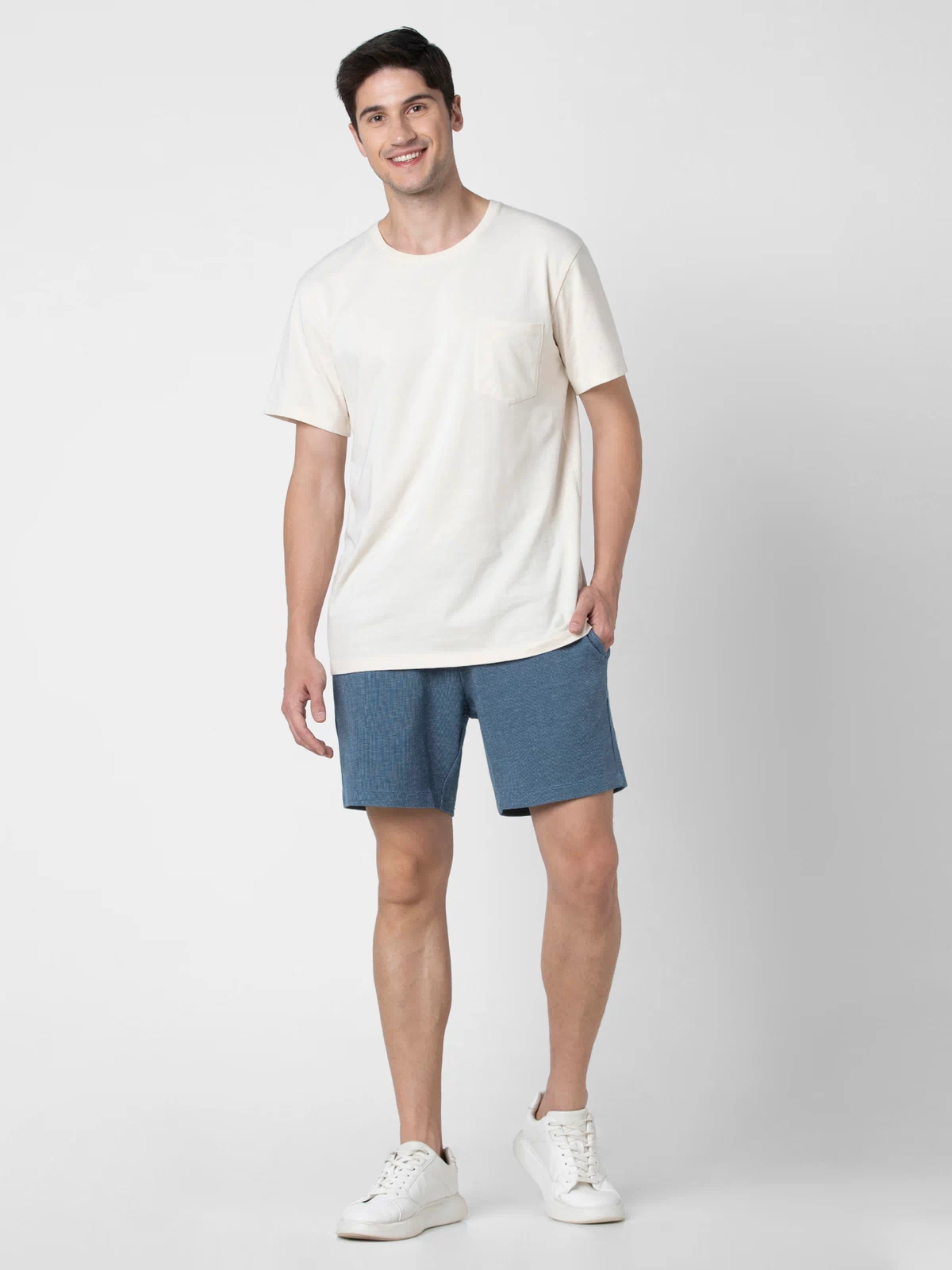 RR Short 7" Blue full body on model