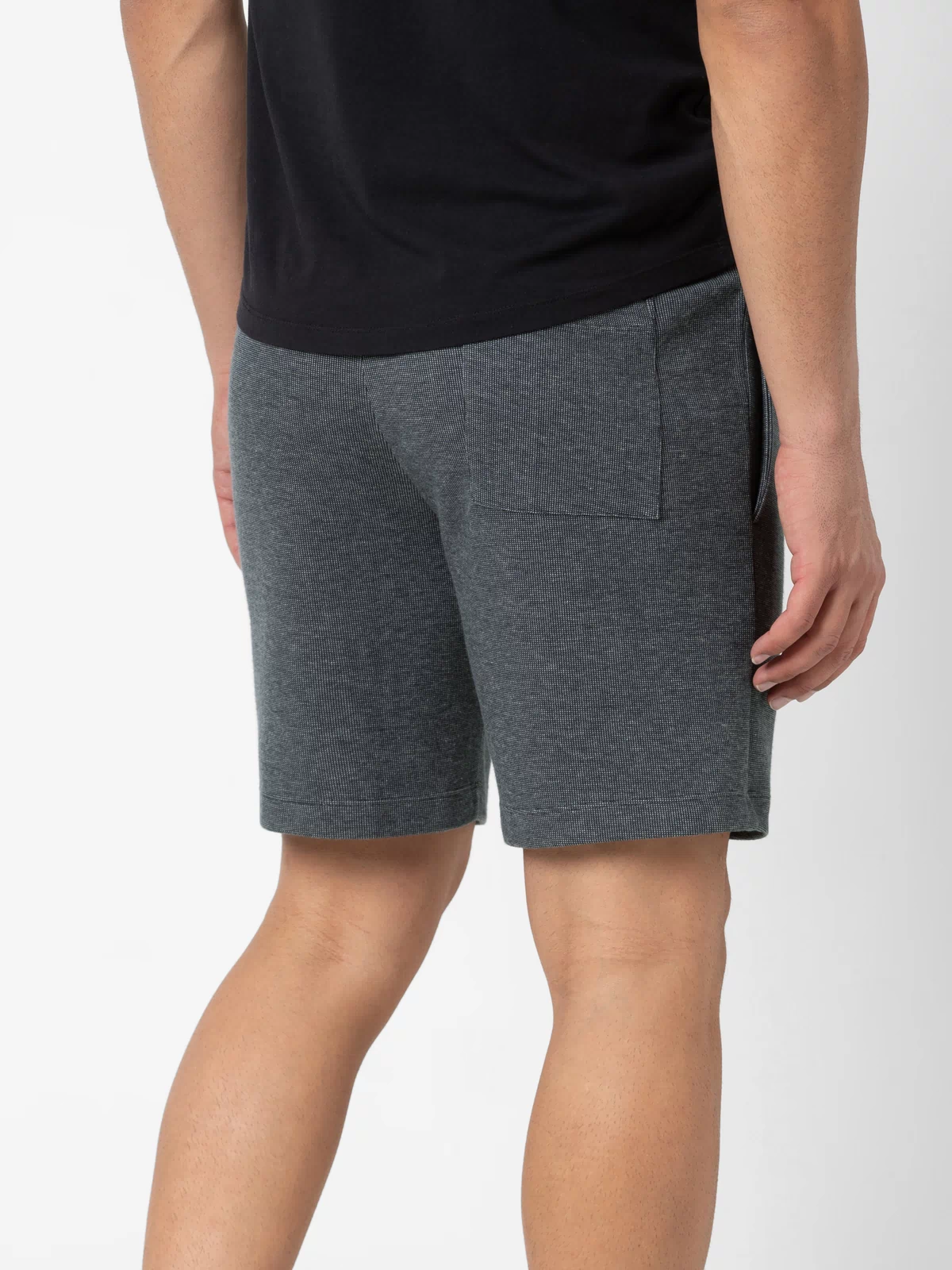 RR Short 7" Black back on model