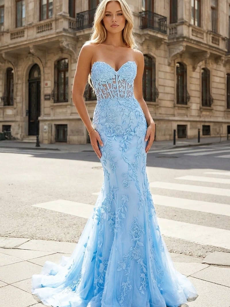 Mermaid Strapless Lace Prom Dress With Appliques