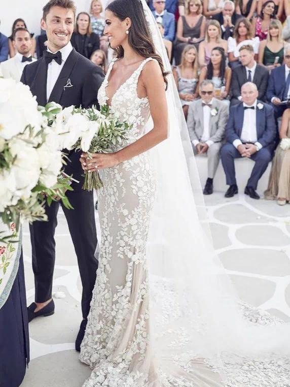 Straps Mermaid Wedding Dresses Lace Appliqued Bridal Gowns