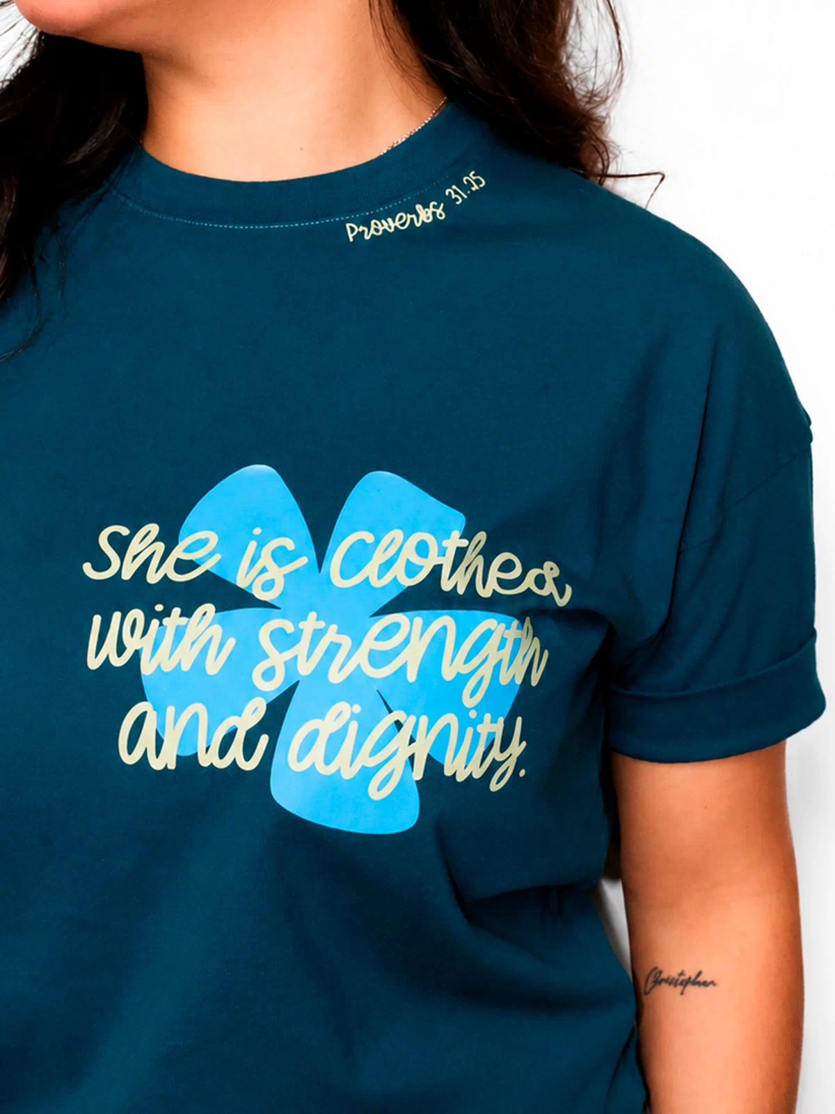 T-Shirt Regular Mujer | She Is Clothed