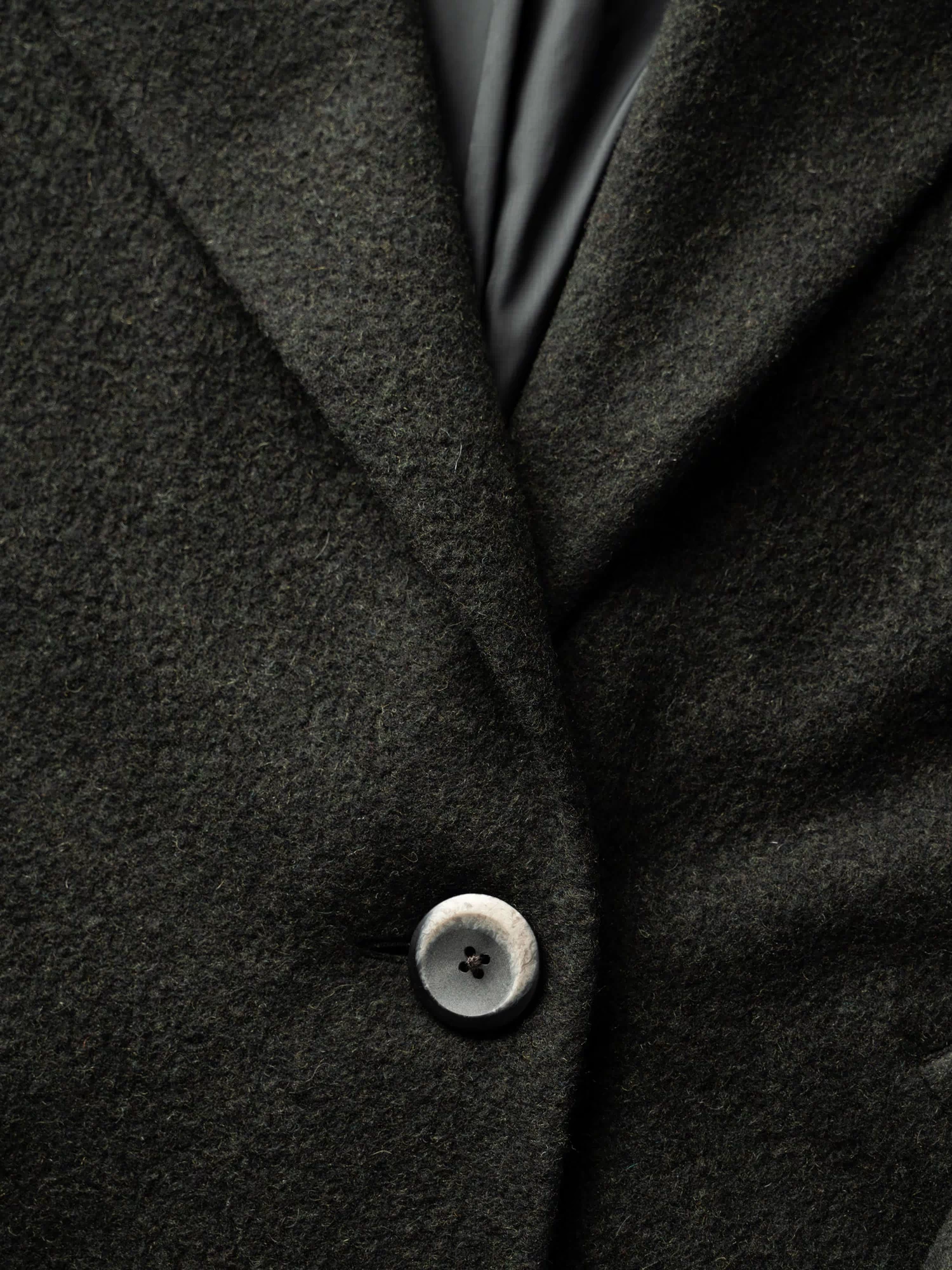the-britannia-coat-olive-5