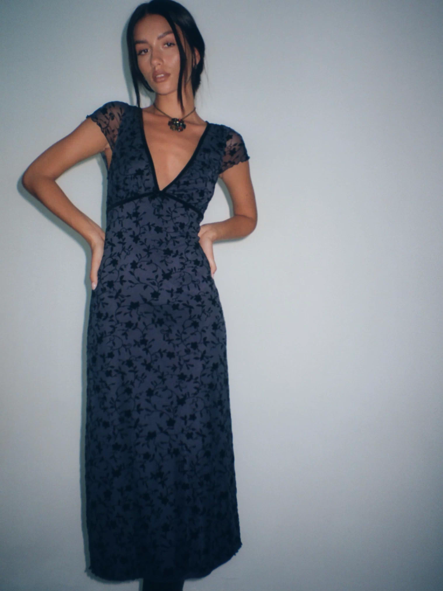 Vilinia Midi Dress in Pretty Petal Flock Black