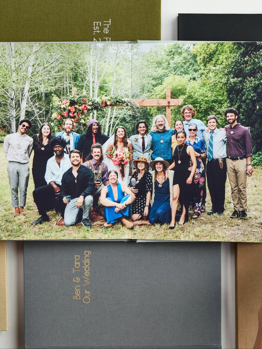 Full 2-page spread of a wedding photo album 